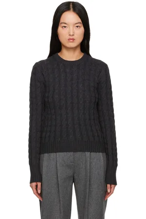 Totême Pull gris en tricot câblé