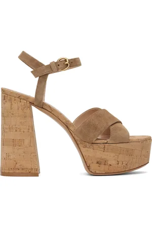 Gianvito Rossi Sandales à talon bottier Bebe beiges