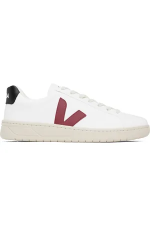 Veja Baskets Urca blanc et rouge en cuir synthétique de coton bio