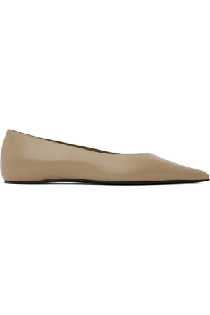 Totême Ballerines taupe à col asymétrique