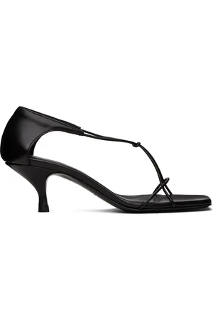 Totême Sandales à petit talon noires en cuir à nœud