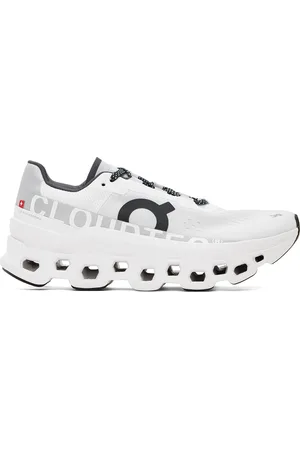 On Running Baskets Cloudmster blanches