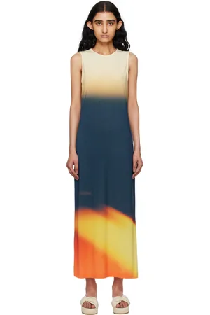 Issey Miyake Robe longue orange et bleu marine à effet fuite de lumière