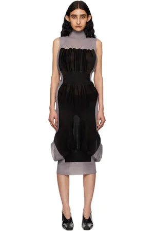 Issey Miyake Robe midi Shaped Nude gris et noir
