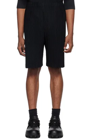 Issey Miyake Short Monthly Color May noir
