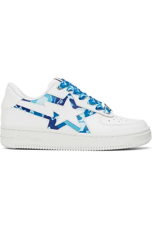 BAPE Baskets blanc et bleu à étoiles emblématiques et à motif camouflage ABC