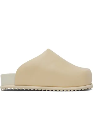 Yume Yume Flâneurs à enfiler de style chaussure de camionneur beiges