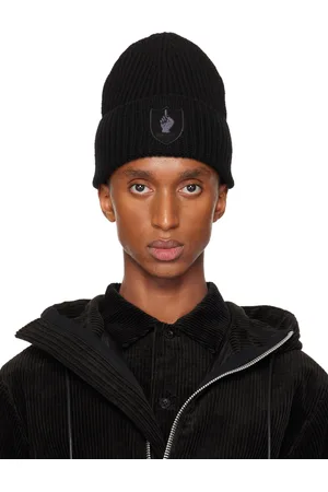 SACAI Bonnet noir à écusson One Love édition Gonz