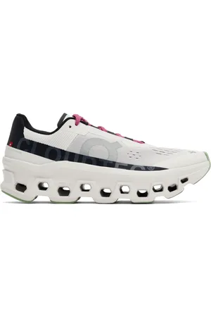 On Running Baskets Cloudmster blanc cassé