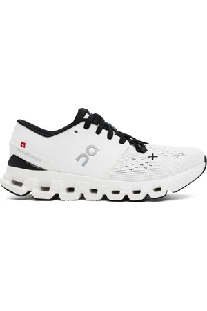 On Running Baskets Cloud X 4 blanches