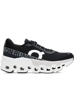On Running Baskets Cloudmster 2 noires