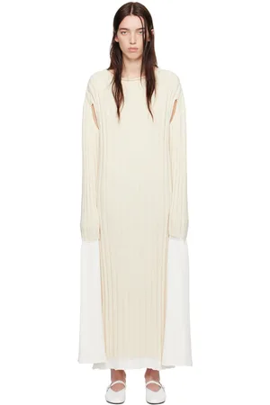 Issey Miyake Robe longue Behind The Scenes blanc cassé