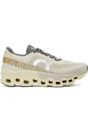 On Running Baskets Cloudmster 2 blanc cassé