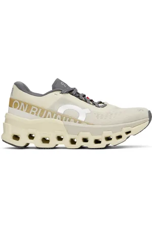 On Running Baskets Cloudmster 2 blanc cassé