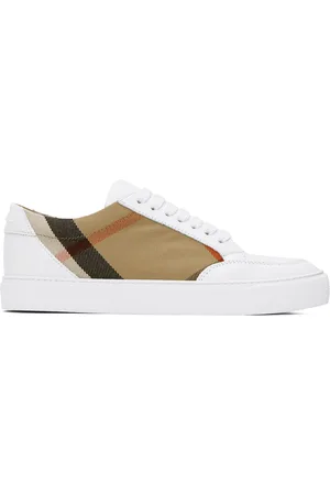 Burberry Baskets blanc et brun clair à carreaux House