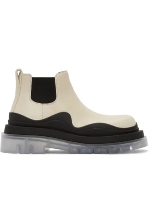 Bottega Veneta Bottes chelsea blanc cassé à semelle Tire
