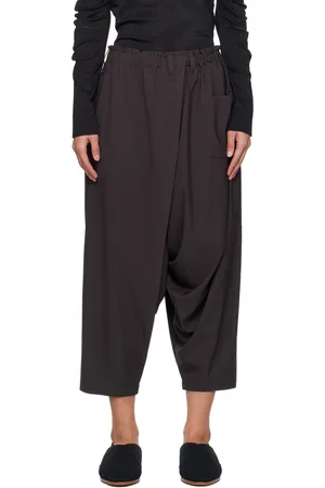 Issey Miyake Pantalon sans coutures gris
