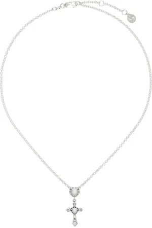 Stolen Girlfriends Club Collier argenté à croix gothique et à ornements en forme de cœur exclusif à SSENSE