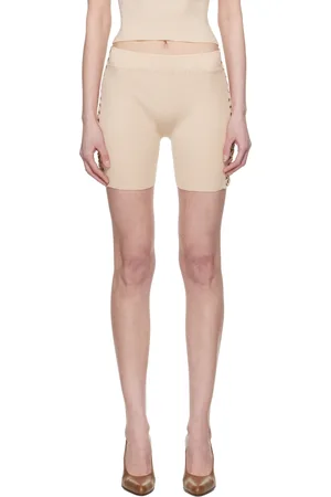 Isa Boulder Short beige en tricot côtelé à taille haute exclusif à SSENSE