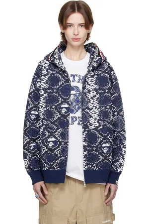 BAPE Pull à capuche bleu à requin emblématique exclusif à SSENSE - Lunar New Year