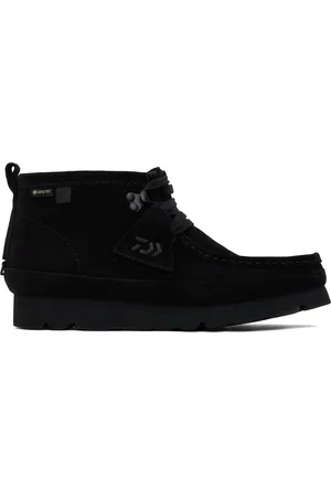 Daiwa Pier39 Chukkas Wallabee noirs à doublure en GORE-TEX® édition Clarks Originals