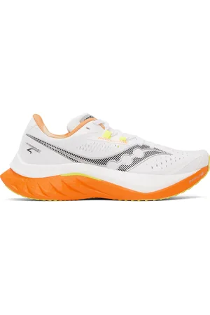 Saucony Baskets Endorphin Speed 4 blanches
