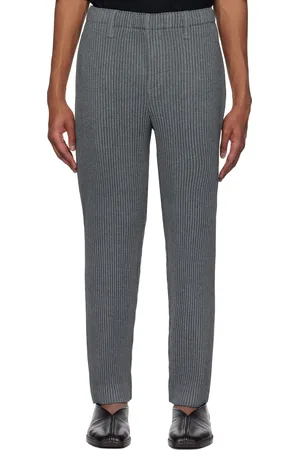 Issey Miyake Pantalon léger Wool Like gris