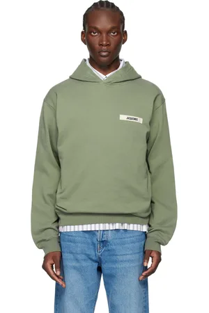 Jacquemus Pull à capuche vert à écusson en gros-grain - La casa