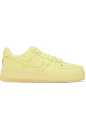 Nike Baskets Air Force 1 jaunes édition NOCTA