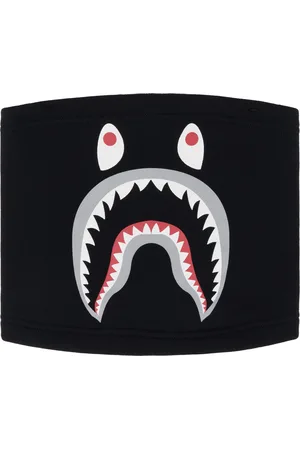 BAPE Cache-cou noir à requin emblématique