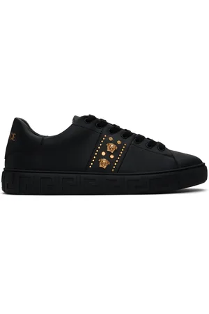 VERSACE Baskets noires à motif Greca et à clous