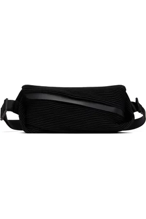 PLEATS PLEASE ISSEY MIYAKE Sac-ceinture noir à plissures diagonale