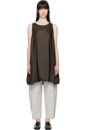 AMOMENTO Robe courte brune en nylon à ourlet bouffant