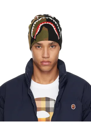BAPE Bonnet noir et vert en tricot à requin emblématique et à motif 1st Camo