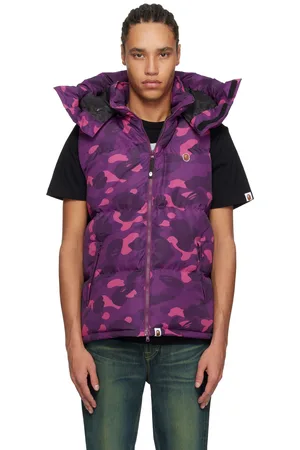 BAPE Veste mauve rembourrée en duvet à motif camouflage