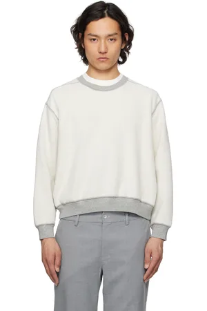 Lady White Co. Pull molletonné écourté réversible gris et blanc à col ras du cou