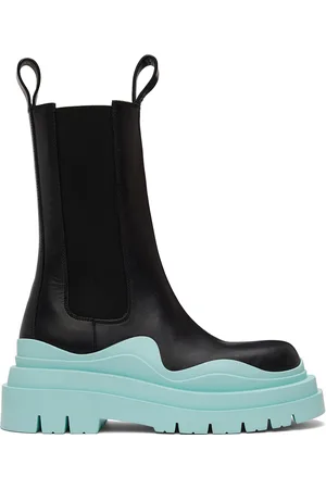 Bottega Veneta Bottes chelsea noir et bleu à semelle Tire