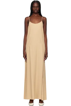 Filippa K Robe longue drapée beige en sergé