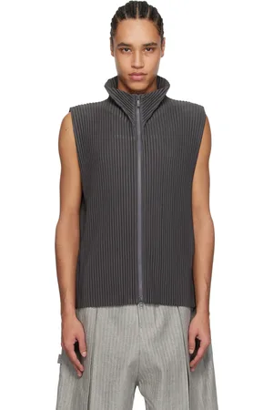 Issey Miyake Gilet Monthly Color March gris