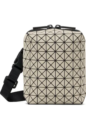 Issey Miyake Sac Beetle beige - KURO