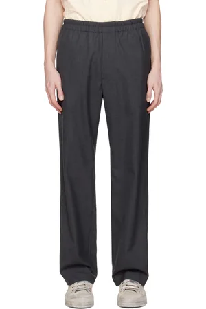 Document Pantalon gris en laine de Grande-Bretagne à quatre poches