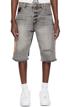 Who Decides War Short gris en denim à appliqués graphiques