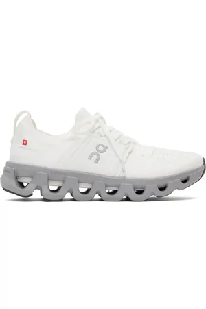 On Running Baskets Cloudswift 4 blanches