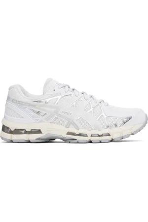 Asics Baskets GEL-KAYANO 20 blanc et argenté