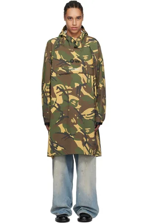 A Bathing Ape Imperméable kaki à capuche et à motif camouflage édition Alpha Industries