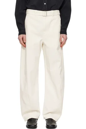 LEMAIRE Jean blanc cassé à ceinture et à coutures extérieures torsadées