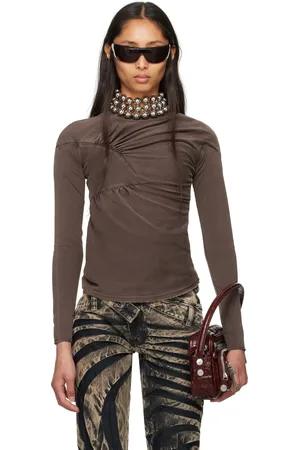 Masha Popova T-shirt Stuck In Bra brun