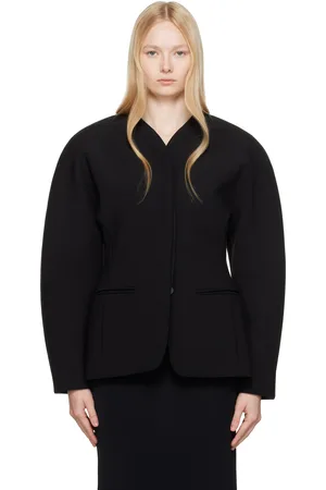 Jacquemus Veston Ovalo noir - La croisière