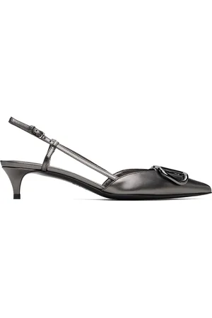 VALENTINO GARAVANI Chaussures à petit talon gris acier à logo en V et à bride arrière