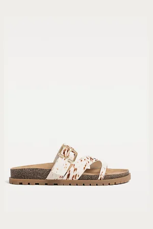 Stradivarius Sandales plates cuir effet fourrure 37